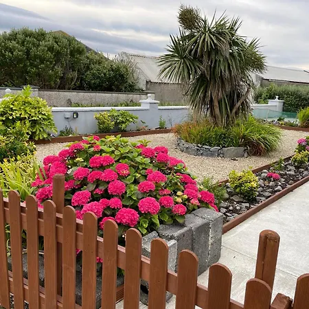 Maries House Doohoma Head Peaceful Luxury Coastal Retreat Sea Achill Views Wild Atlantic Way Erris Mayo Ireland Sleeps 10 펜션 Doohooma
