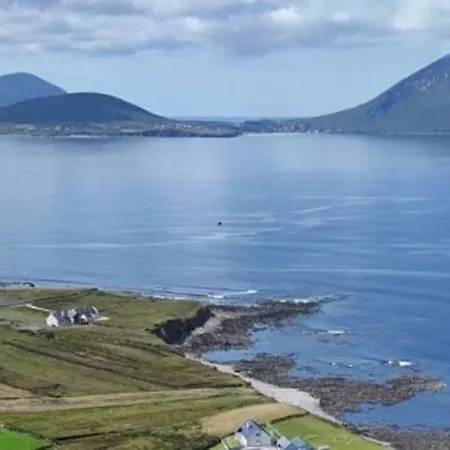 Maries House Doohoma Head Peaceful Luxury Coastal Retreat Sea Achill Views Wild Atlantic Way Erris Mayo Ireland Sleeps 10 펜션 Doohooma